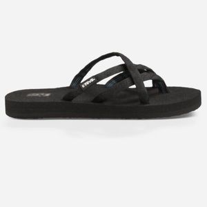 Teva Olowahu all black strap slip on flip flops size 11